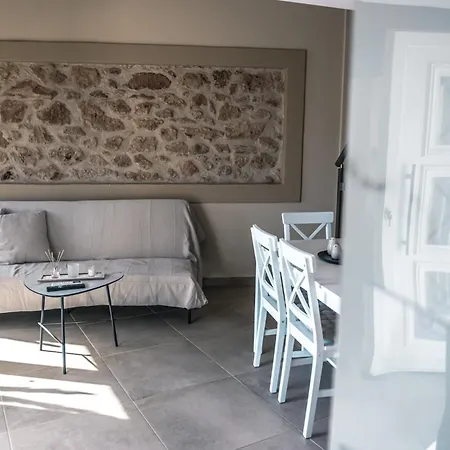 Holiday home Zafeiropoulos *